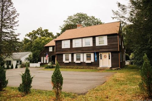 225 Vernon St, Manchester, CT 06042-3472