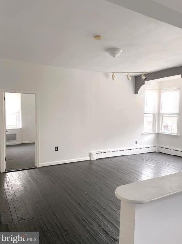 941 Mckean St, Philadelphia PA 19145-3034 exterior