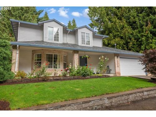 39495 Kimberly Dr, Sandy, OR 97055-9565