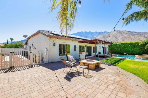 972 Mira Grande, Palm Springs CA  92262-1212 exterior