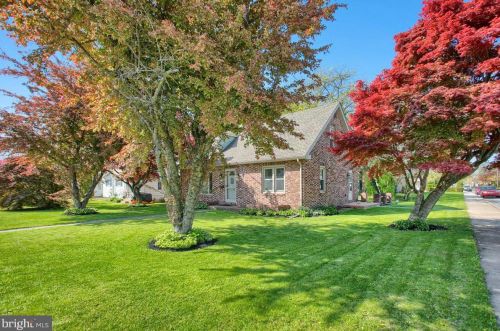 60 Media Rd, Carlisle, PA 17013-1544