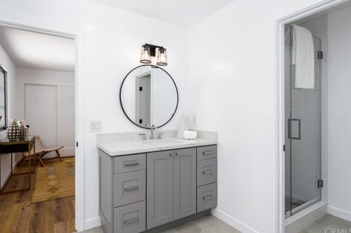 1712 Tradewinds Ln, Newport Beach CA  92660-4312 exterior