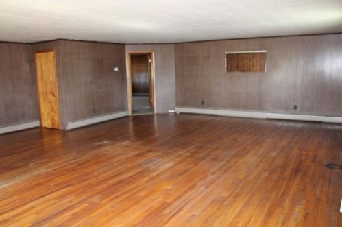 1215 Mount Jackson Rd, New Castle PA  16102-2919 exterior