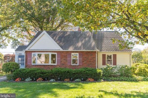 406 Artman Rd, Prospectville, PA 19002-3503