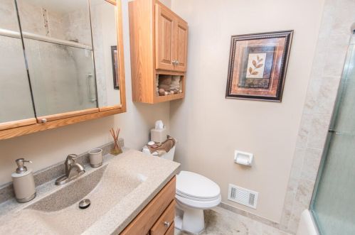 5030 20th St, Milwaukee WI 53233-2506 exterior