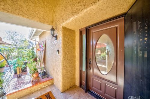 649 Drake Ave, Fullerton CA  92832-1146 exterior