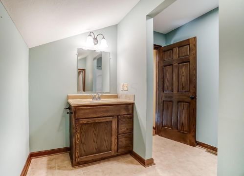 630 Josiah Morris Rd, London OH  43140-9344 exterior