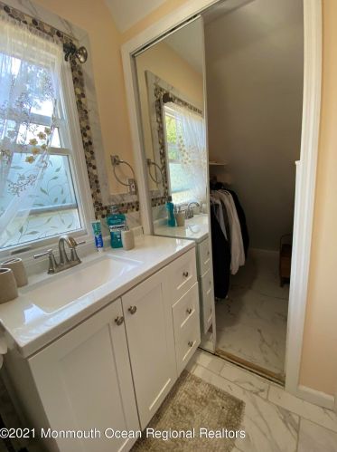515 Laurel St, Berkeley Township NJ  08721-2619 exterior