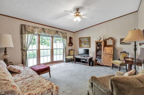 1806 8th St, Beaver Falls PA  15010-2808 exterior