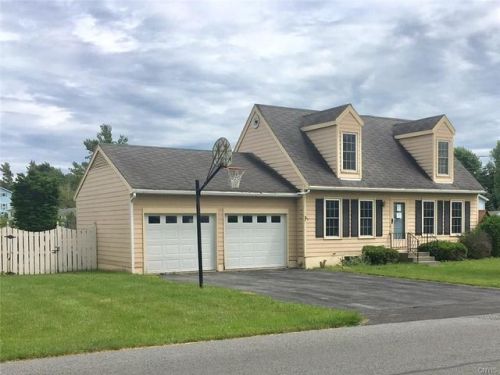 1235 Lachenauer Dr, Watertown, NY 13601-4237