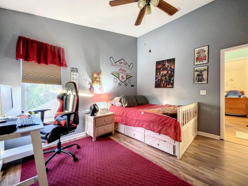 1726 Berkshire Blvd, Fort Pierce FL 34952-7112 exterior