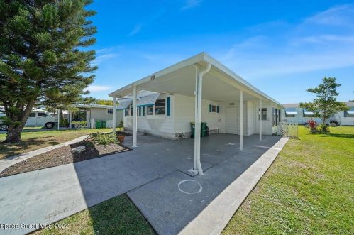 738 Lark Dr, Sebastian FL  32976-7224 exterior