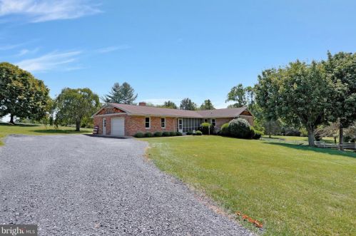 2204 Brook Creek Rd, Toms Brook VA  22660-2544 exterior
