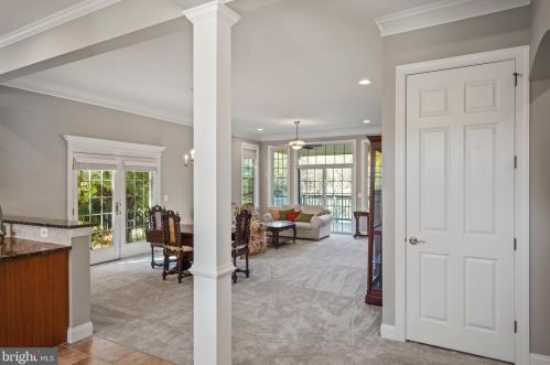 15573 Alderbrook Dr, Haymarket VA  20169-6130 exterior