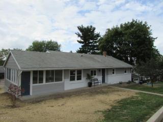 124 1st St, Watsontown, PA 17777-1304