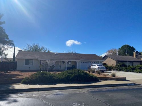 14387 Manzano Rd, Victorville, CA 92392-5004
