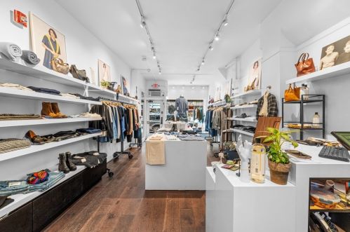 49 Charles St, Boston MA  02116-4650 exterior