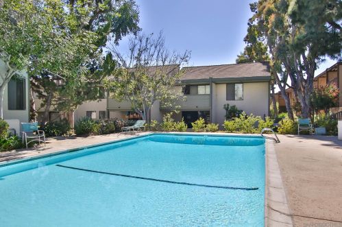 6202 Agee St, San Diego CA  92122-3536 exterior