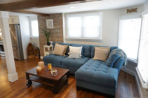 23 Botsford Ave, Milford CT  06460-5804 exterior