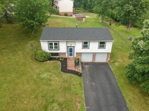 275 Allison Rd, Gibsonia, PA 15044-9321