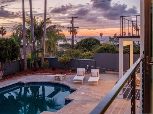 4525 Alhambra St, San Diego CA  92107-4018 exterior