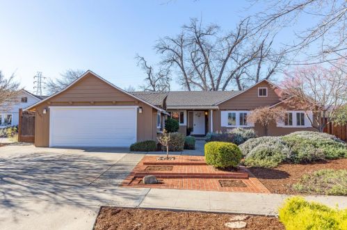 1137 Robin Way, Sunnyvale, CA 94087-2067