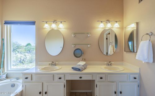 4421 Paseo De Los Cerritos, Tucson AZ 85745-9552 exterior