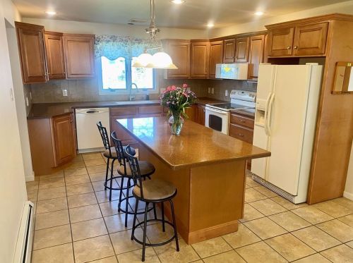 1398 Walnut Ln, Macungie PA  18062-9402 exterior