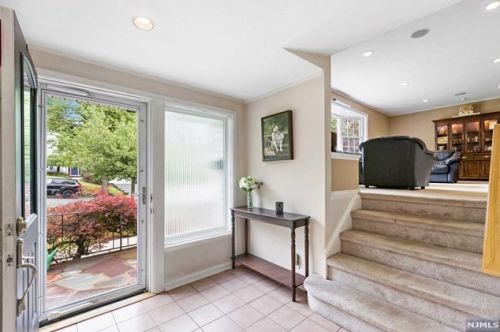 63 Gerdes Ave, Verona, NJ 07044-1020