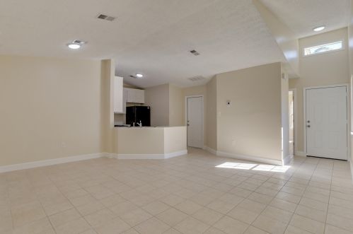 8262 Continental Ct, Pensacola FL  32506-3668 exterior