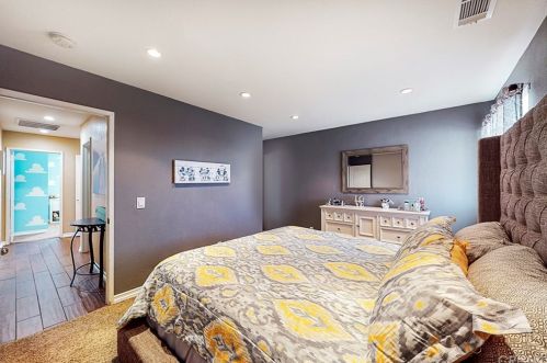 43123 Fleetwood Dr, Lancaster CA 93535-5213 exterior