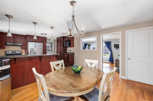 32 Rolling Acres Dr, Cumberland RI  02864-2614 exterior