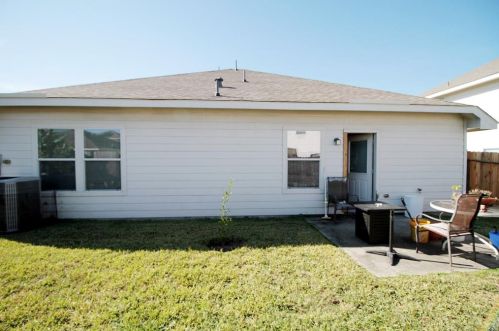 15002 Sunset Villa Ct, Humble, TX 77396-6116
