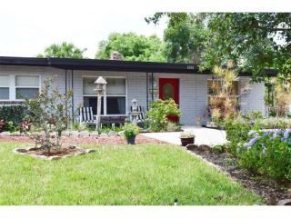 1202 Chelsea Pl, Orlando, FL 32803-2202
