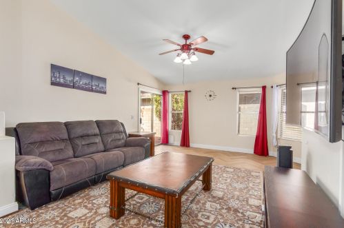 2288 Arabian Dr, Gilbert, AZ 85296-3356