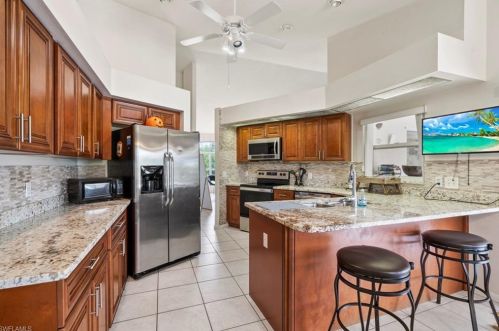 716 Hibiscus Ave, Lehigh Acres, FL 33972-7903