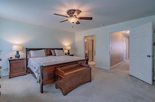 1105 Monarch Ln, Breinigsville PA  18031-9321 exterior