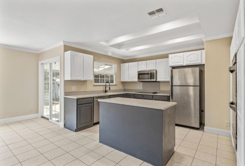 226 Oregon St, Ripon CA  95366-2145 exterior