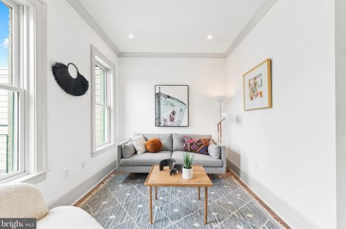 236 11th St, Washington DC  20002-6218 exterior