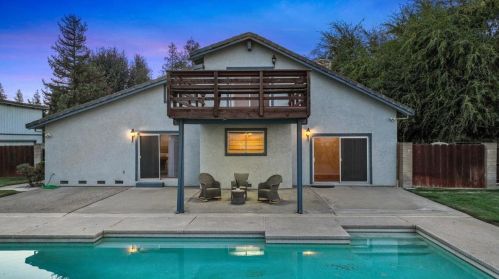 1812 Golf Rd, Turlock CA  95380-9746 exterior
