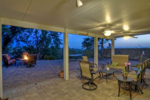 8963 Adobe Bluffs Dr, San Diego CA 92129-4400 exterior