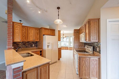 1230 Lamplighter Way, Orlando, FL 32818-5614