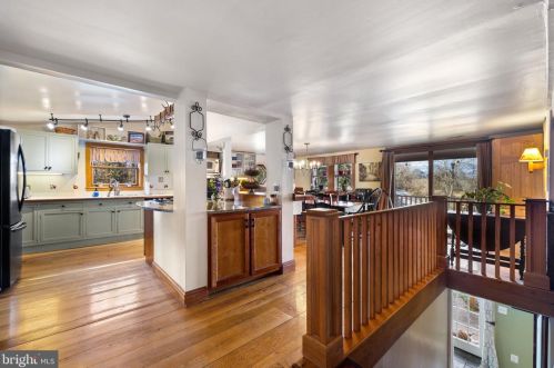 39580 Lovettsville Rd, Lovettsville VA  20180-2008 exterior