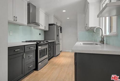 3985 Alta Mesa Dr, North Hollywood CA  91604-4010 exterior