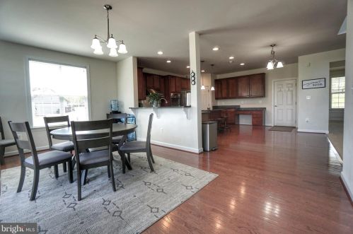 39068 Irish Corner Rd, Lovettsville VA  20180-2742 exterior