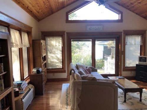 204 Sheridan Ave, New Castle, PA 16105-2561