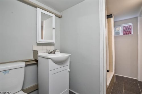 551 Leo St, Industrial Hillside NJ  07205-1726 exterior