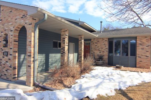 5314 Carolyn Ln, Saint Paul, MN 55110-5884
