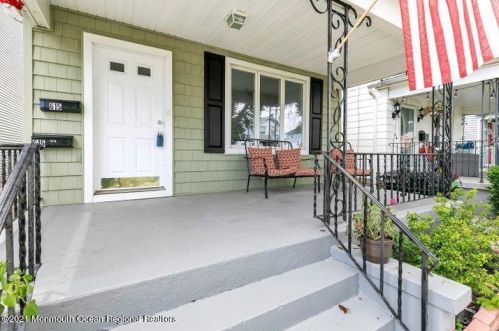615 Brinley Ave, Bradley Beach, NJ 07720-1313