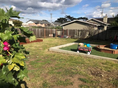 229 Hillcrest Ave, Marina CA  93933-3506 exterior